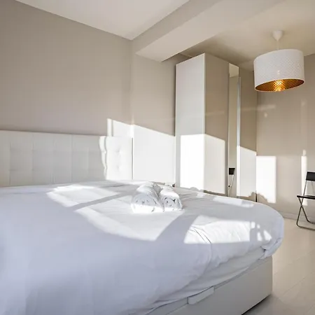 Appartement Charming & Spacious Sea Front