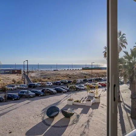 Charming & Spacious Sea Front Appartement Costa da Caparica