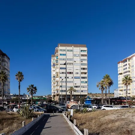 Charming & Spacious Sea Front Appartement *